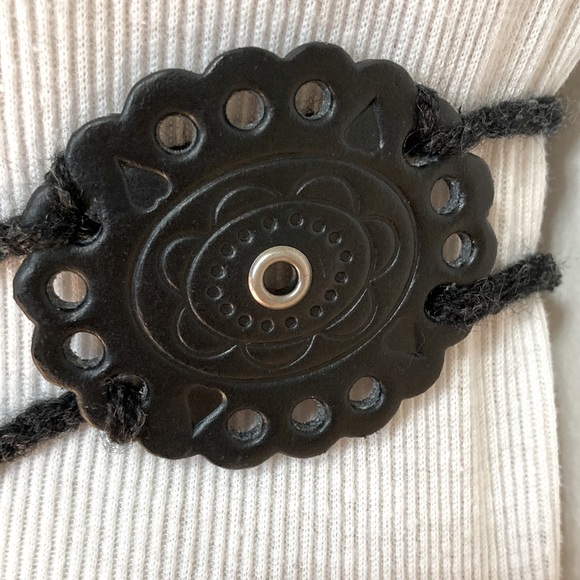 Black & Silver Tooled Leather & Silver Metal Medallions Boho Bohemian Belt - Picture 6 of 14